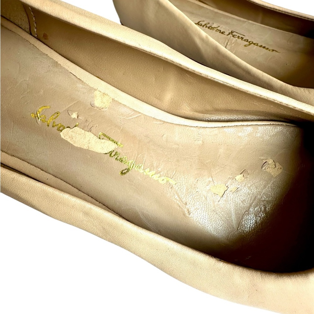 Salvatore Ferragamo Women’s Leather Flats - Picture 7 of 11